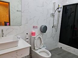 Momento Bangtao Beach