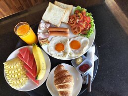 Momento Bangtao Beach