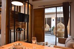 Momento Bangtao Beach