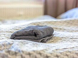 Stunning 1-bed Apartment in Neuss