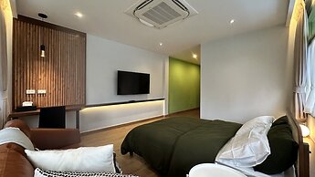 The Tangerine Guesthouse