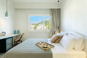 Domìa Boutique Hotel e Cucina