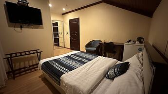 Tian-Shan Hotel