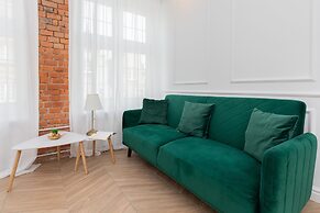 Gdansk Old Town by Renters