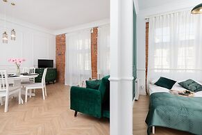 Gdansk Old Town by Renters