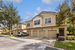 Amazing Disney Themed Oasis 3br Near Parks 3 Bedroom Townhouse by RedA