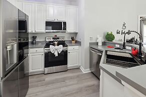 Brand New Disney Themed Oasis 2br Near Parks 2 Bedroom Townhouse by Re