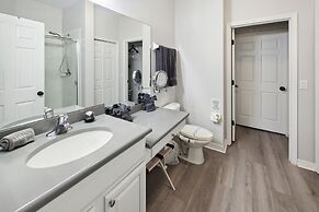 Comfy Disney Themed Oasis 1br Near Parks 1 Bedroom Townhouse by RedAwn