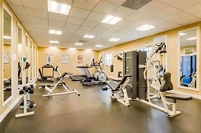 Comfy Disney Themed Oasis 1br Near Parks 1 Bedroom Townhouse by RedAwn