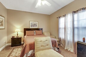 Atlanta Retreat W/ 2-car Garage, Fenced Yard 6 Bedroom Home by RedAwni