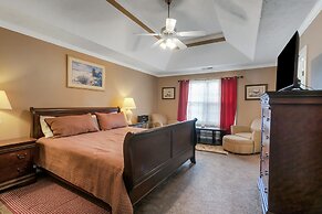 Atlanta Retreat W/ 2-car Garage, Fenced Yard 6 Bedroom Home by RedAwni