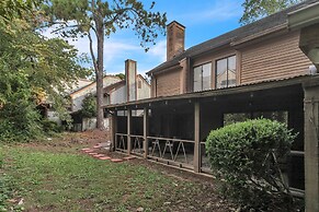 Centrally Located 4br Stonecrest Condo 4 Bedroom Condo by Redawning