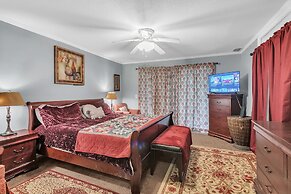 Centrally Located 4br Stonecrest Condo 4 Bedroom Condo by Redawning