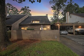 Centrally Located 4br Stonecrest Condo 4 Bedroom Condo by Redawning