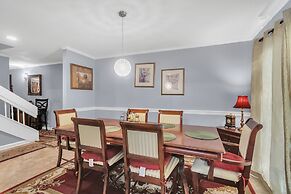 Centrally Located 4br Stonecrest Condo 4 Bedroom Condo by Redawning