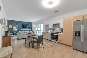 Chic 1-bed In Vibrant Optimist Park 1 Bedroom Apts by RedAwning