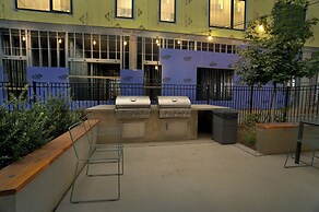 Chic 1-bed In Vibrant Optimist Park 1 Bedroom Apts by RedAwning