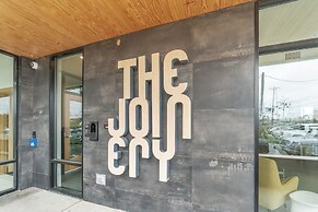 Chic 1-bed In Vibrant Optimist Park 1 Bedroom Apts by RedAwning