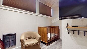 Chamonix #64 3 Bedroom Condo by RedAwning