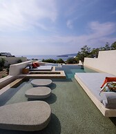 11 11 By Potnia - Adult Only