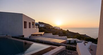 11 11 By Potnia - Adult Only