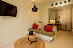 11 11 By Potnia - Adult Only