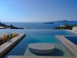 11 11 By Potnia - Adult Only