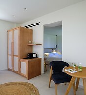 11 11 By Potnia - Adult Only