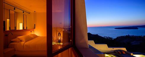 11 11 By Potnia - Adult Only