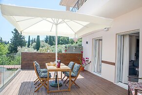 Dimi Brou's Apartments by CorfuEscapes