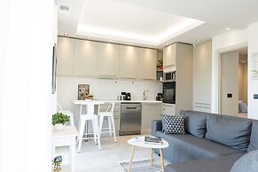 Dimi Brou's Apartments by CorfuEscapes