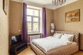 Cozy apartment on Independence Avenue