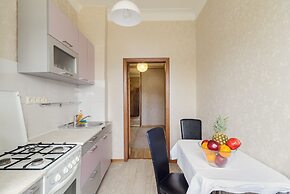 Cozy apartment on Independence Avenue