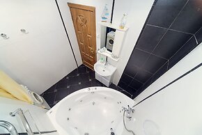 Cozy apartment on Independence Avenue