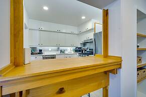 Nifty Salt Lake City Apt: 2 Mi to Downtown!