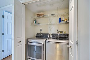 Clearwater Beachfront Condo w/ Heated Pool Access!