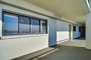 Clearwater Beachfront Condo w/ Heated Pool Access!