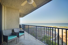 Clearwater Beachfront Condo w/ Heated Pool Access!