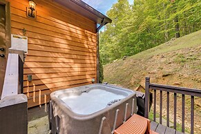 Bright Bryson City Cabin w/ Fire Pit & Hot Tubs!