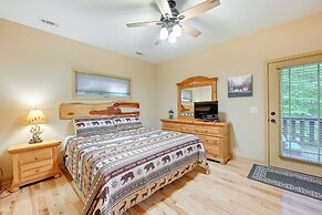 Bright Bryson City Cabin w/ Fire Pit & Hot Tubs!