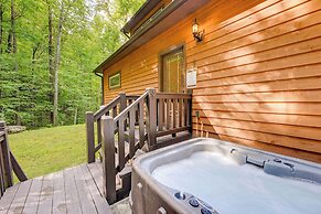 Bright Bryson City Cabin w/ Fire Pit & Hot Tubs!