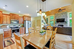 Bright Bryson City Cabin w/ Fire Pit & Hot Tubs!