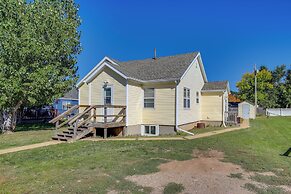 Charming Sturgis Getaway - 1 Mi to Main Street!