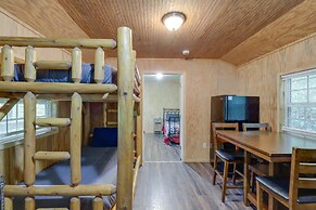 Briceville Cabin w/ River Access & Mountain Views!