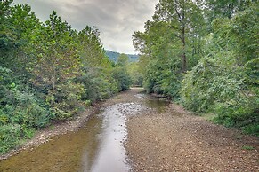 Briceville Cabin w/ River Access & Mountain Views!