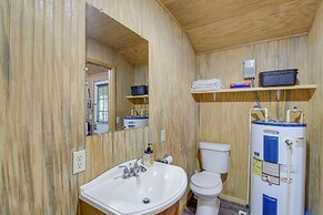 Briceville Cabin w/ River Access & Mountain Views!