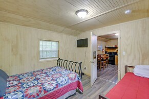 Briceville Cabin w/ River Access & Mountain Views!