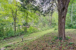 Briceville Cabin w/ River Access & Mountain Views!
