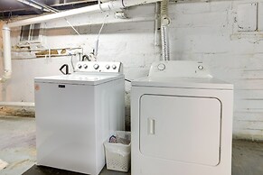 Family-friendly Jackson Home w/ Sunroom: Near Golf