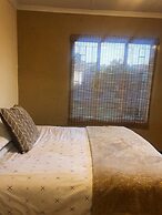 Inviting 3-bed Apartment in Edenvale